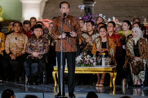 “Istana Berbatik” Unjuk Karya Keindahan Beragam Batik Nusantara – Event ...