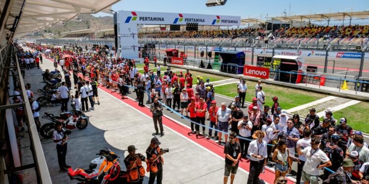 Wonderful Indonesia di Ajang Balap MotoGP, Wamenparekraf: Mampu Dongkrak Pariwisata Lombok