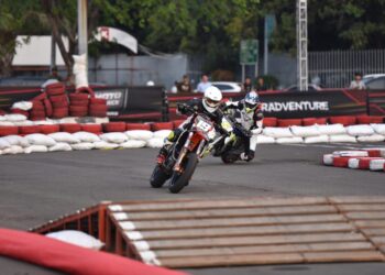 Sisihkan Dua Riders Dunia, Tommy Salim Terdepan Pole Position di SuperAdventure International Supermoto 2023
