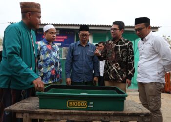 Dukung Budidaya Maggot di Pesantren, XL Axiata Ajarkan Solusi IoT