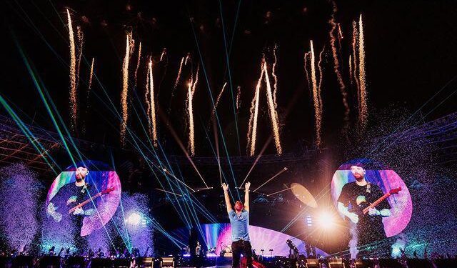Coldplay Terpukau Konser di Jakarta, Chris Martin: Kami Janji akan Kembali Lagi