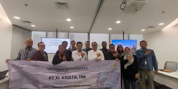 Raih Bendera Emas dari Kemenaker RI,  XL Axiata Siap Tangani Proyek Beresiko Tinggi