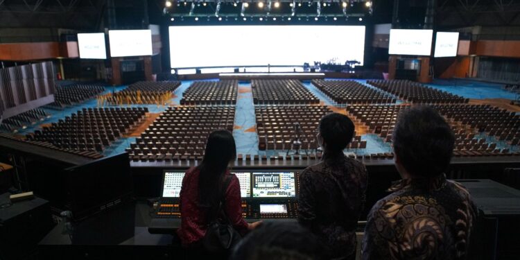 Perayaan Natal Nasional 27 Desember akan Dihadiri Presiden Jokowi, Wamenparekraf Tinjau Kesiapan Graha Bethany Nginden-Surabaya