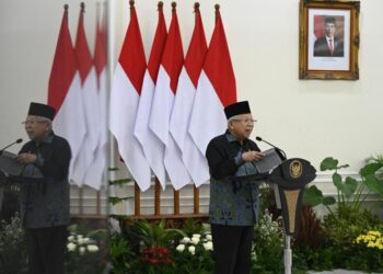 Wapres Ma’ruf Amin Anugerahkan Kemenparekraf Penghargaan Predikat Keterbukaan Informasi Publik 2023