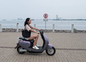 Eloknya Pantai Indah Kapuk Sambut Libur Nataru