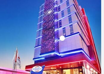 Rayakan Natal dan Tahun Baru Penuh Harapan Bersama Omega Hotel