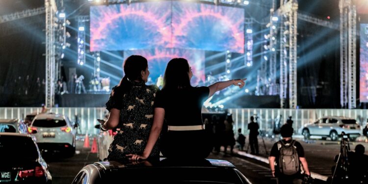 Menonton Konser Berjalan Lancar, Aman, dan Nyaman, Ini Tipsnya