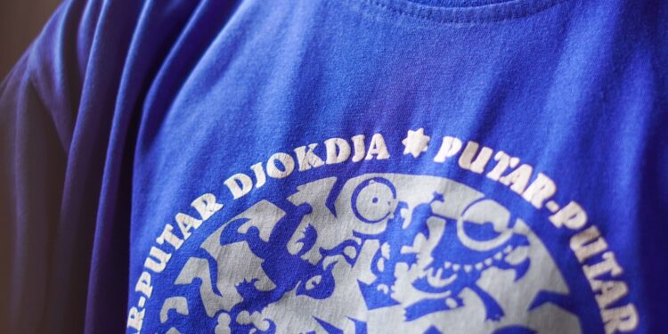 Merchandise Lokal Berdesain Unik dan Berciri Khas Budaya Asli, Apa Saja?