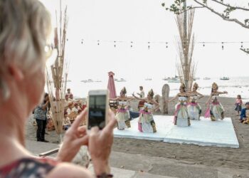 Libur Nataru 2024, Menparekraf: Berkontribusi Rp120 Triliun ke Perekonomian Nasional