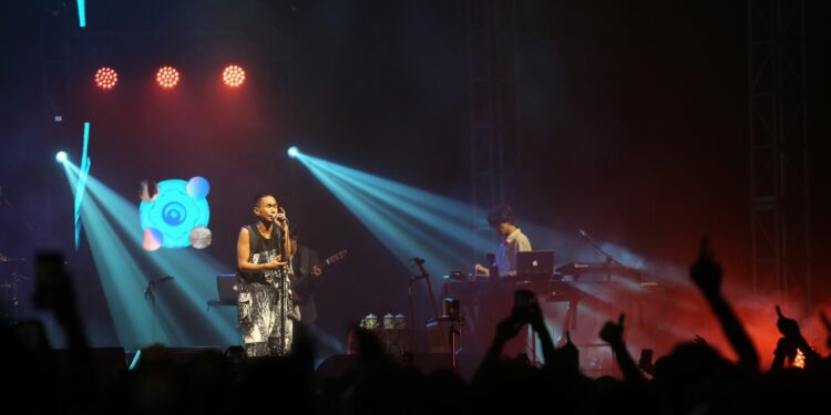 Fourtwnty Obati Rindu Penggemarnya Lewat Konser Nalar di JIExpo Kemayoran