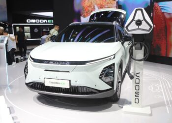 Hanya di IIMS 2024 Mobil Listrik di Diskon hingga Rp25 Juta, Ada Hyundai hingga Wuling