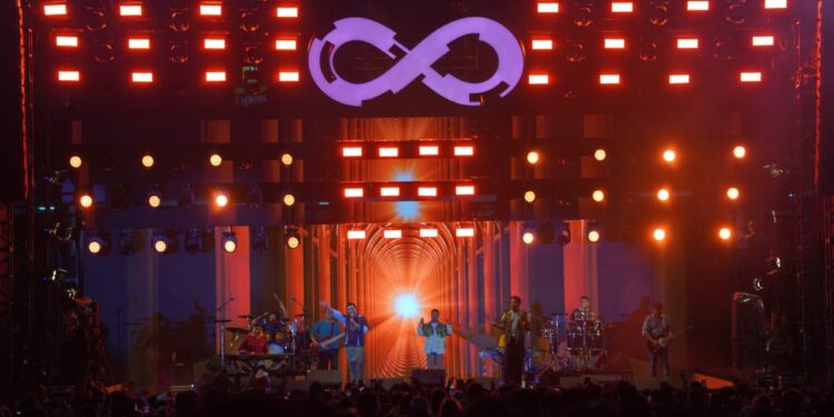 Kahitna Tampil Memukau di IIMS Infinite 2024