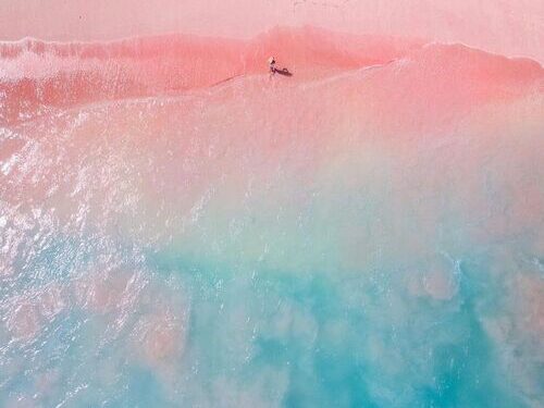 Pink Beach, Labuan Bajo Salah Satu Pantai Terbaik Dunia, Ini Kata Sandiaga Uno