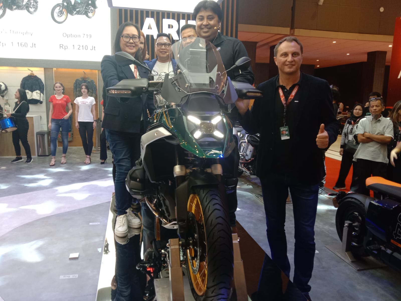 Tandai Comeback di IIMS 2024 BMW Motorrad Perkenalkan Tiga Motor Terbaru