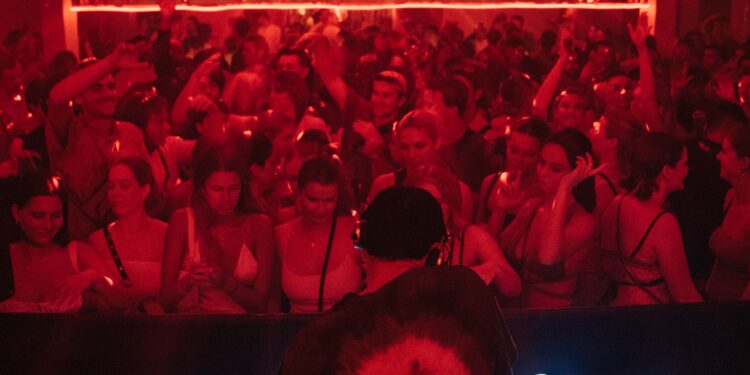 Da Maria Suguhkan Perayaan Paskah Energik Penuh Keceriaan