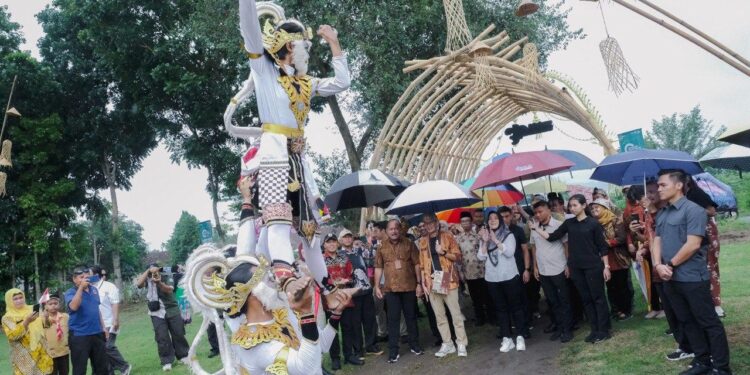 Menparekraf Resmi Luncurkan ADWI 2024