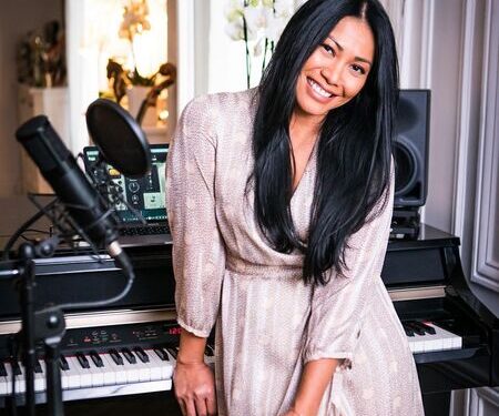 Lakon Jesus Christ Superstar Tasbihkan Anggun Artis Kelahiran Indonesia Pertama Tampil di Broadway