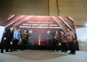 Pameran Solartech Indonesia, Smart Home-loT, dan Inalight 2024 Resmi Dibuka di JIExpo, Pertegas PLTS Jawaban Menuju Dekarbonisasi Tahun 2060