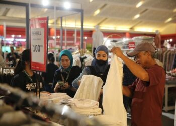 Berburu Produk Fashion Branded di Jakarta Lebaran Fair