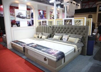 Obral Furniture di JLF, Kasur mulai Rp200 Ribuan