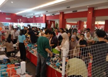 Wuih, Sepatu Wakai di JLF 2024 Hanya Puluhan Ribu