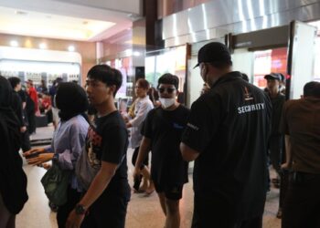 Mereka Rela tidak Libur Demi Kenyamanan Pengunjung Jakarta Lebaran Fair