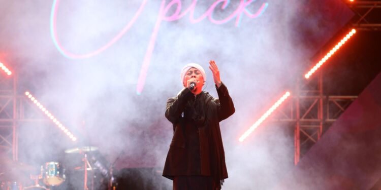 Opick Bikin Hati Adem JLF Music Concert