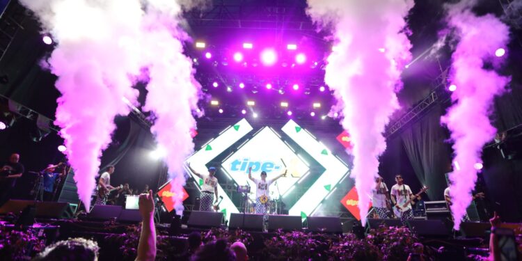 Tipe-X Usung Kebahagiaan di JLF Music Concert