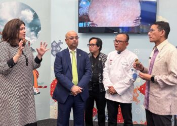 Menparekraf Kunjungi “Wonderful Indonesia Corner” di Wafi City Mall Dubai UEA