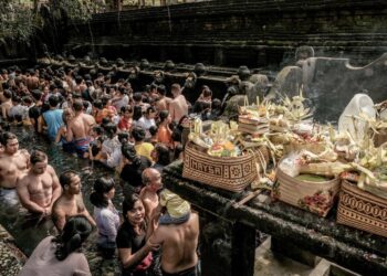 Upacara Melukat Awali Rangkaian World Water Forum ke-10