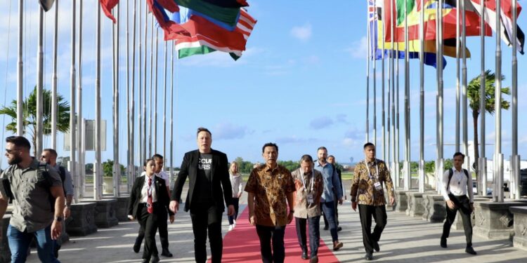 Hadiri World Water Forum ke-10, Elon Musk Disambut Menko Marves