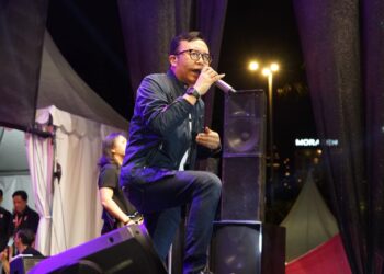 Ari Lasso Berbaur Aktifitas Otomotif Hangatkan IIMS Surabaya 2024