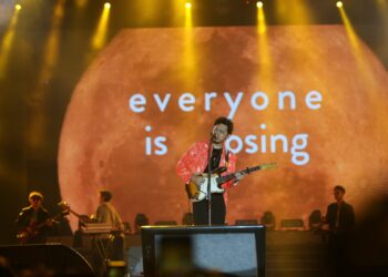 Pamungkas Mengaduk-aduk Perasaan Penonton Jakarta Fair Music Concert