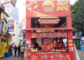  Wow! Ada Monster Hotdog di Jakarta Fair