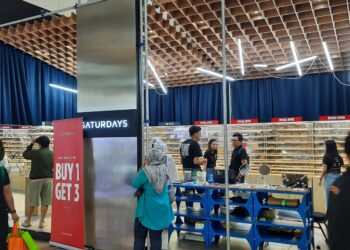 Cari Kacamata? Saturdays Optik di Jakarta Fair Kasih Frame Gratis 