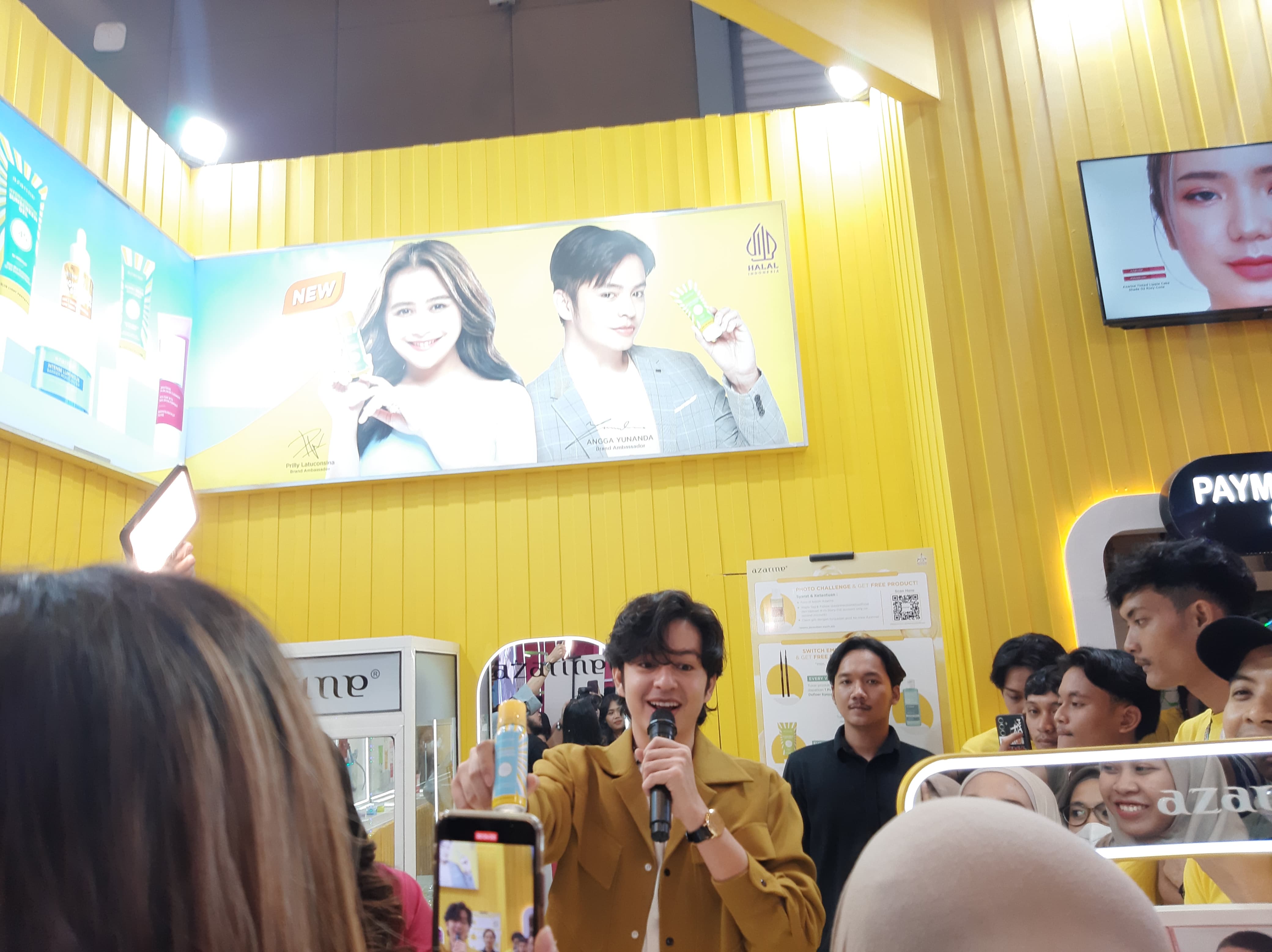 Bangganya Angga Yunanda Bisa Dukung Brand Lokal di Jakarta Fair