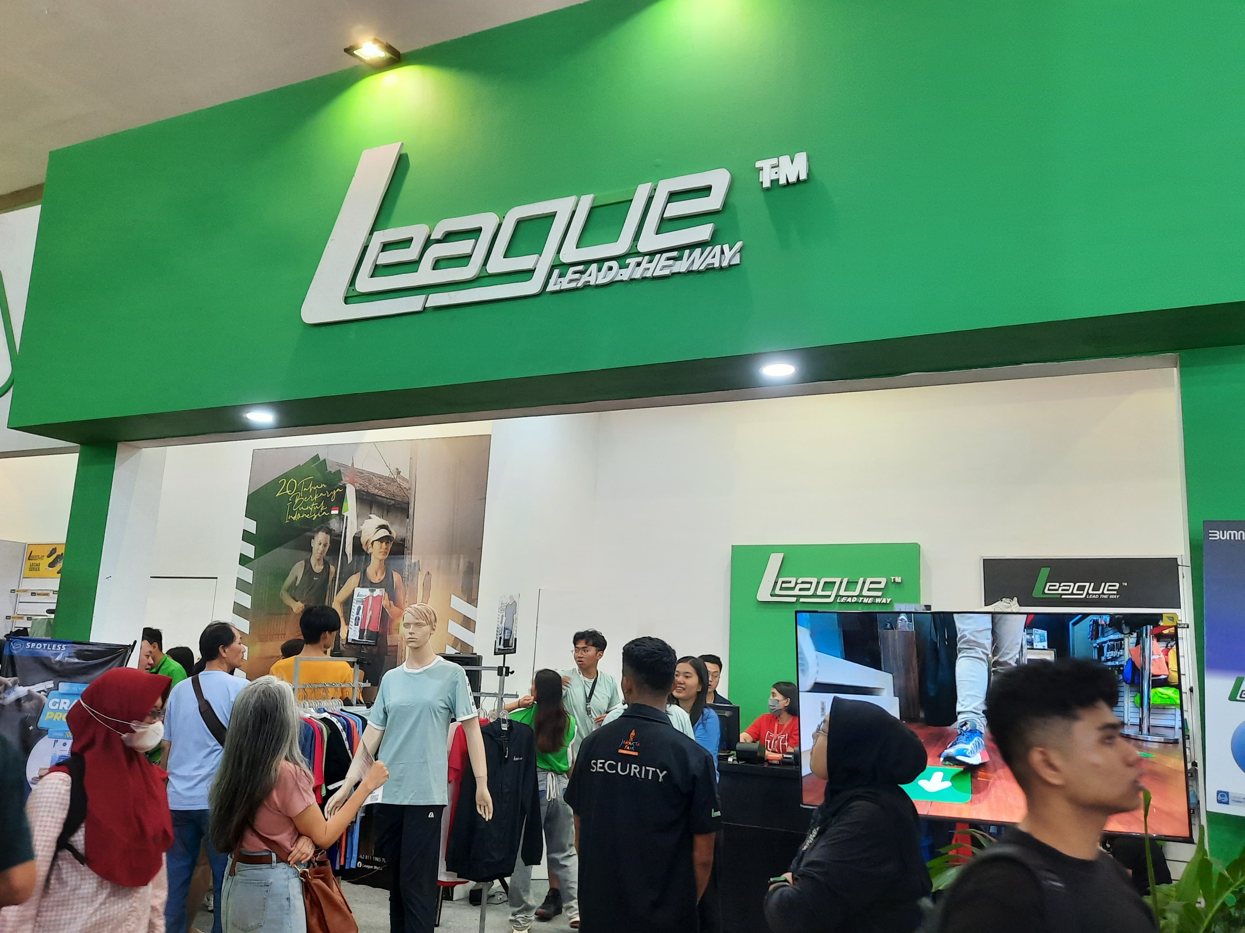 Mantap! League Lead the Way Beli 1 Gratis 3 Cuma di Jakarta Fair 2024