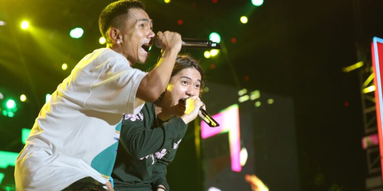 Oomleo Berkaraoke feat Ari Lesmana dan Iqbaal Ramadhan Jadikan Jakarta Fair  Music Concert Karaoke ‘Berjamaah’