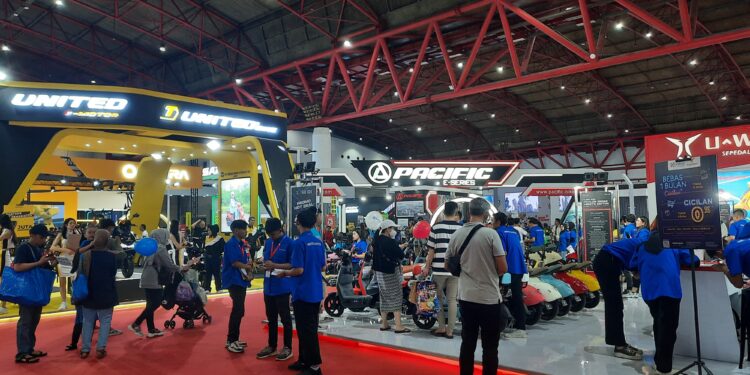 Hall A, Jakarta Fair Kemayoran Manjakan Penggemar Otomotif