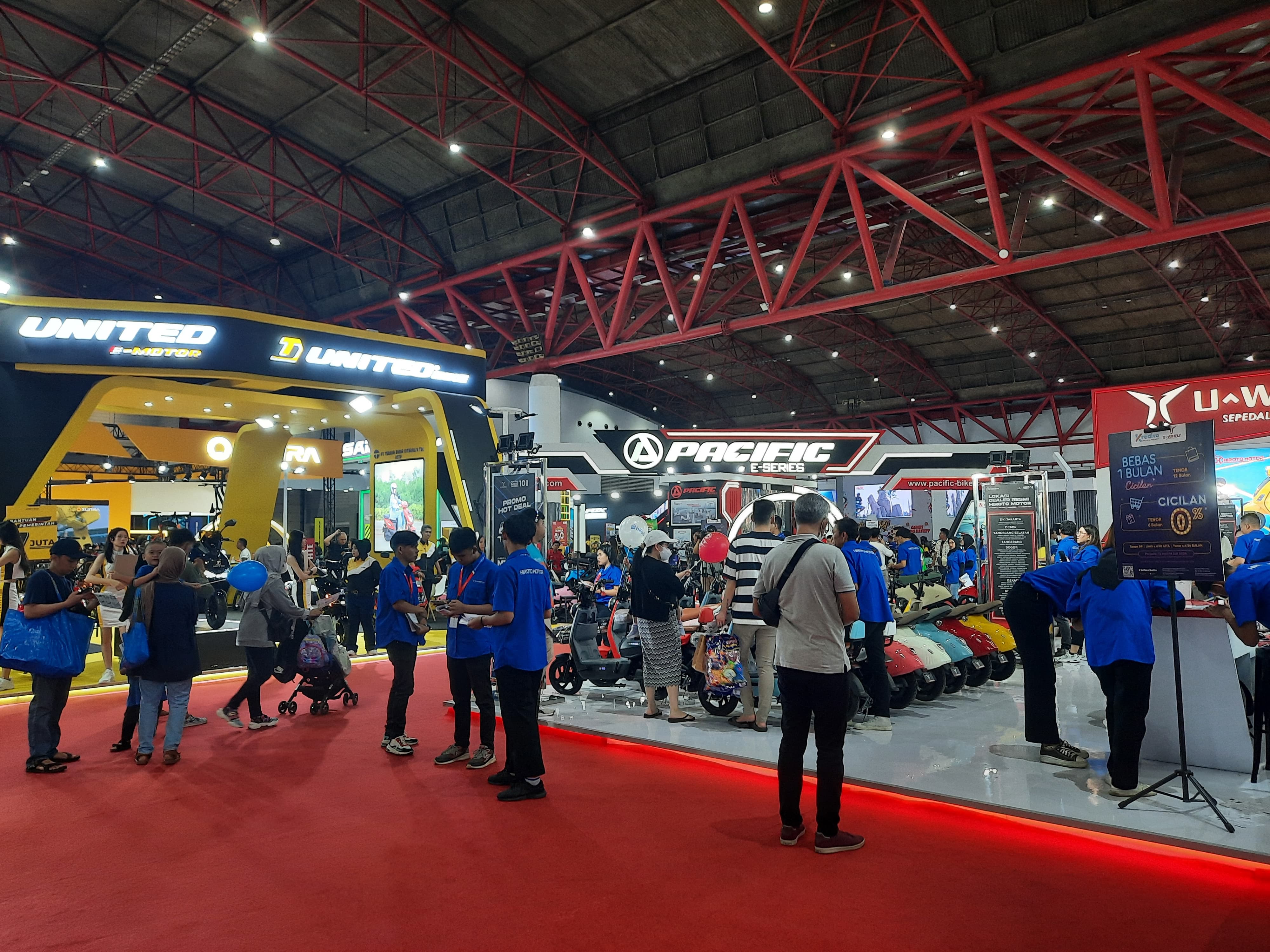Hall A, Jakarta Fair Kemayoran Manjakan Penggemar Otomotif
