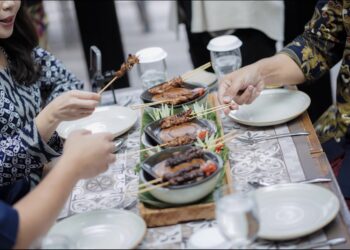 Petualangan Kuliner 50 Tahun Sarirasa Group