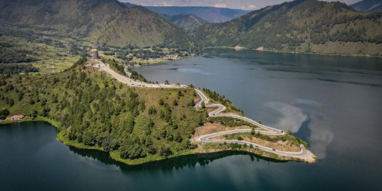 Hutan di Kawasan Danau Toba Terbakar, Ini Tanggapan Kemenparekraf