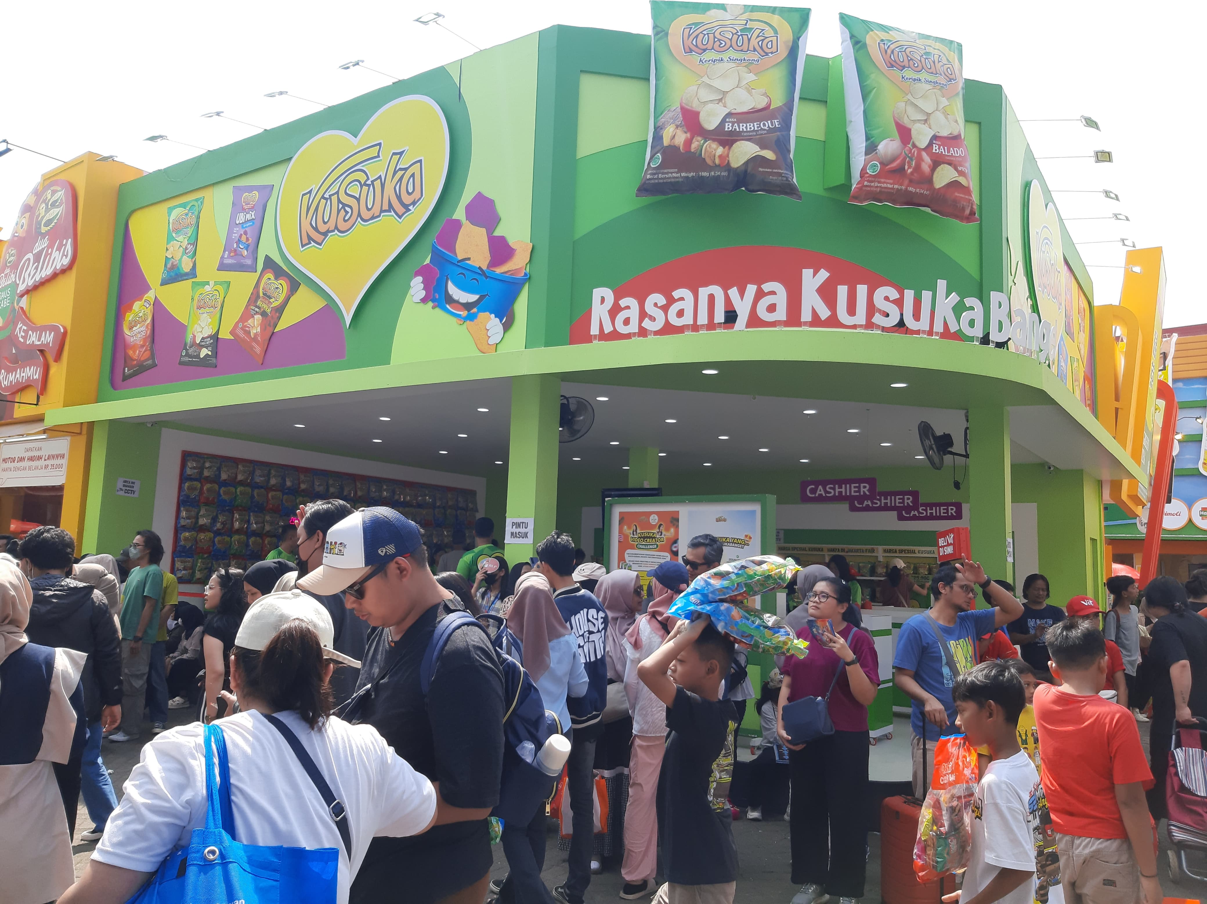 Kusuka Cemilan Favorit di Jakarta Fair