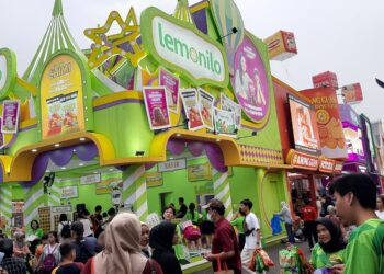 Di Booth Lemonilo Ada Games Seru Berhadiah Motor Listrik