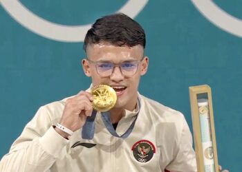 Luar Biasa! Rizki Juniansyah Angkat Besi,  Sumbang Emas Kedua Indonesia di Olimpiade Paris 2024