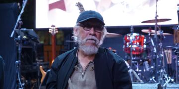 Puncak HUT SCTV 34 Extraordinary, Suguhkan Kolaborasi Tak Biasa Iwan Fals-Crash Adams, Hingga Maliq D’essentials-JKT48