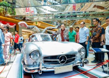 Tuksedo Studio Bali Unjuk Karya Modifikasi Mobil Klasik di Legendary Automobile Showcase-An Exhibition of Elegance