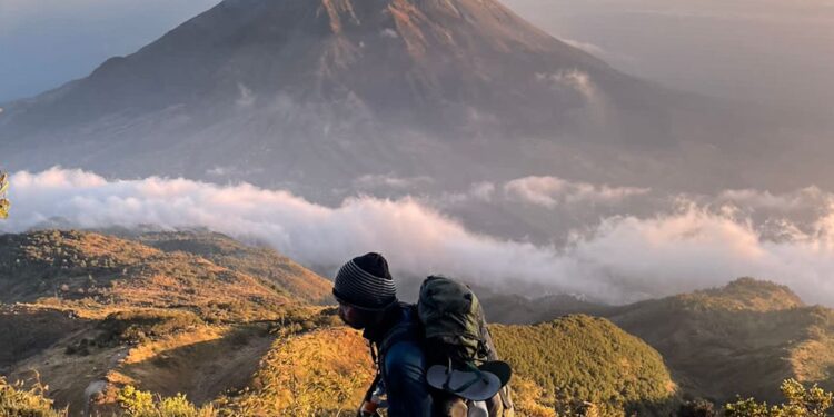 Kembangkan Wisata Gunung, Kemenparekraf dan APGI Gelar “2nd Indonesia Mountain Tourism Conference 2024”