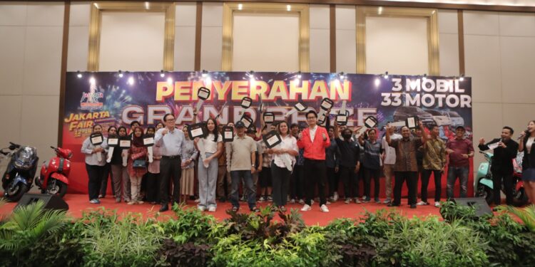Sah! PT JIExpo Serahkan 3 Mobil dan 33 Motor Grand Prize Jakarta Fair ke Para Pemenang