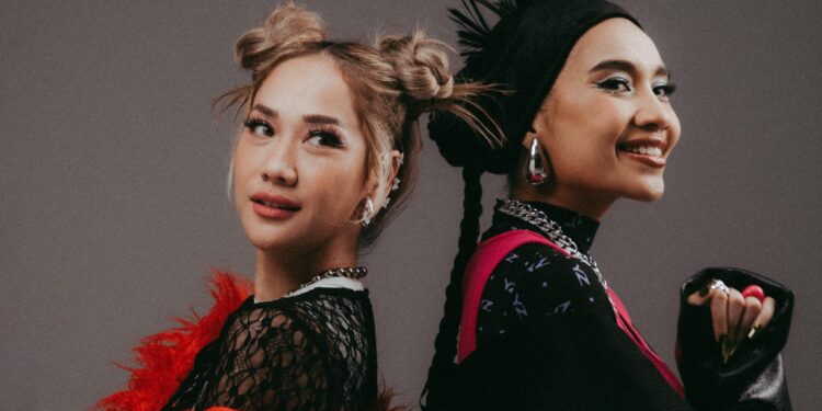 Sinergi Apik Bunga Citra Lestari dan Penyanyi Malaysia Yuna, Lahirkan Single ‘Watak Utama’